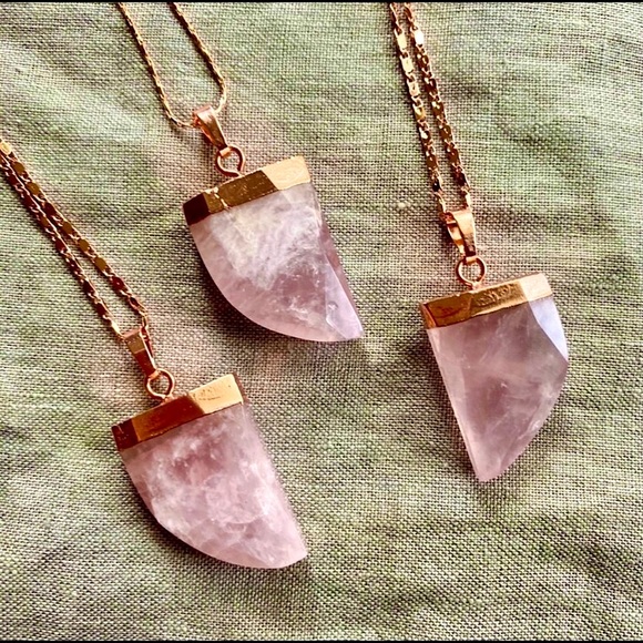 NEW 18K RG Rose Quartz Horn Necklace - Picture 6 of 9